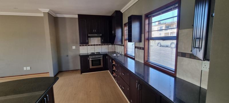 3 Bedroom Property for Sale in Reebok Western Cape